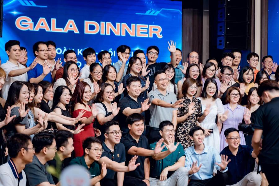 Quay Phim Tiệc Tất Niên, Gala Dinner – Cho Bữa Tiệc Cuối Năm Thêm Hoàn Hảo