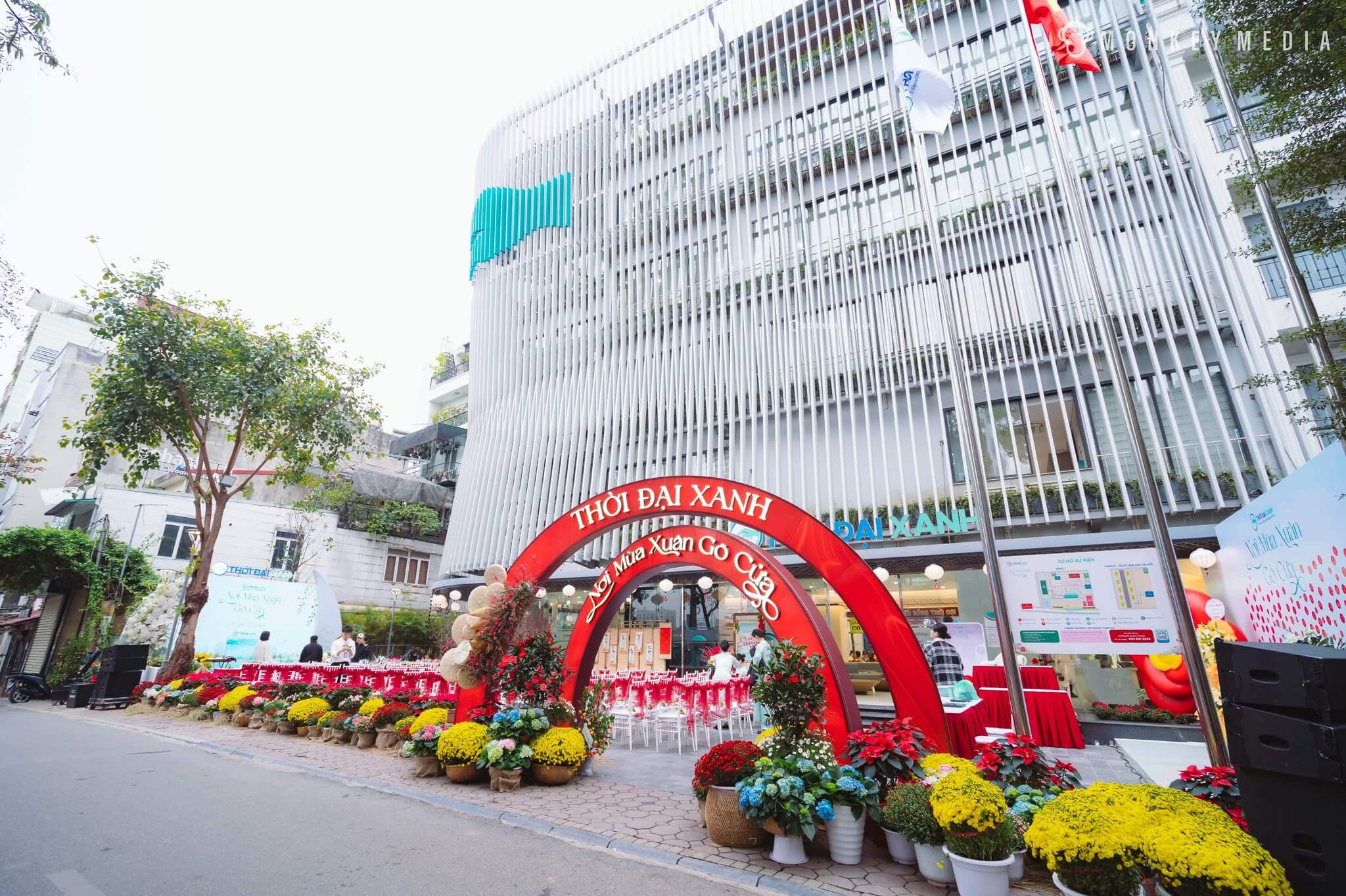 THỜI ĐẠI XANH - NƠI MÙA XUÂN GÕ CỬA